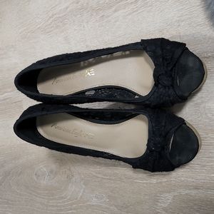 Black flower laced wedges